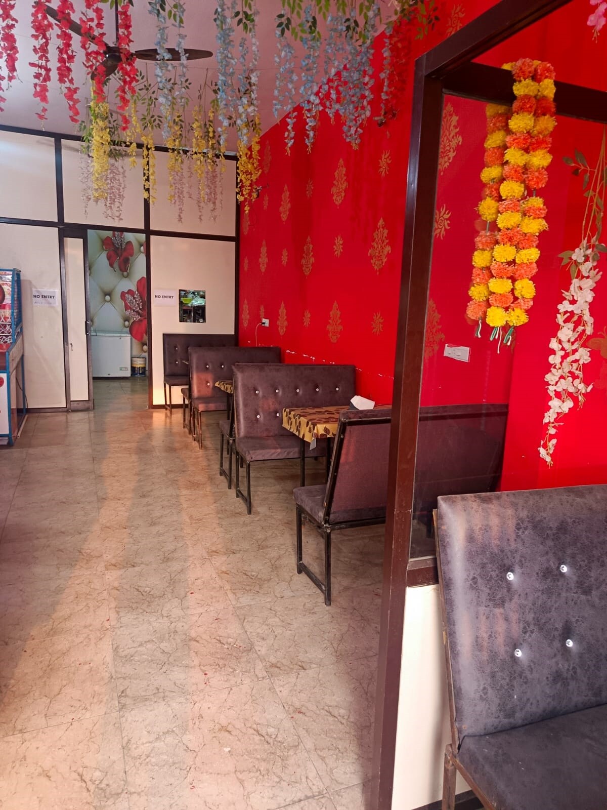 Elvin Hotel Karnal - Tap to explore photos