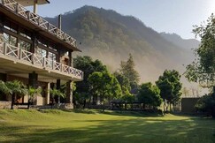 High Bank Himalayan Retreat