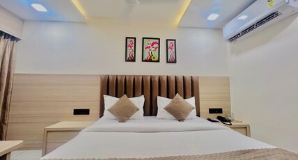 Hotel Shaligram Inn Geeta Mandir Room Type - DULEX ROOM Hotel Shaligram Inn Geeta Mandir Room Type - DULEX ROOM