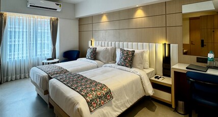 Galaxy Beacon Hotel Room Type - Deluxe Room