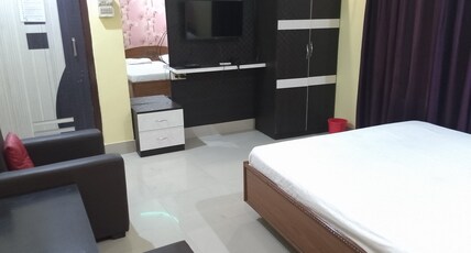 Guwahati lodge Room Type - Triple ac room Guwahati lodge Room Type - Triple ac room