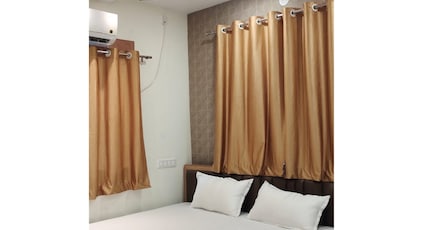 The M K Hotel Room Type - SUPERIOR ROOM The M K Hotel Room Type - SUPERIOR ROOM