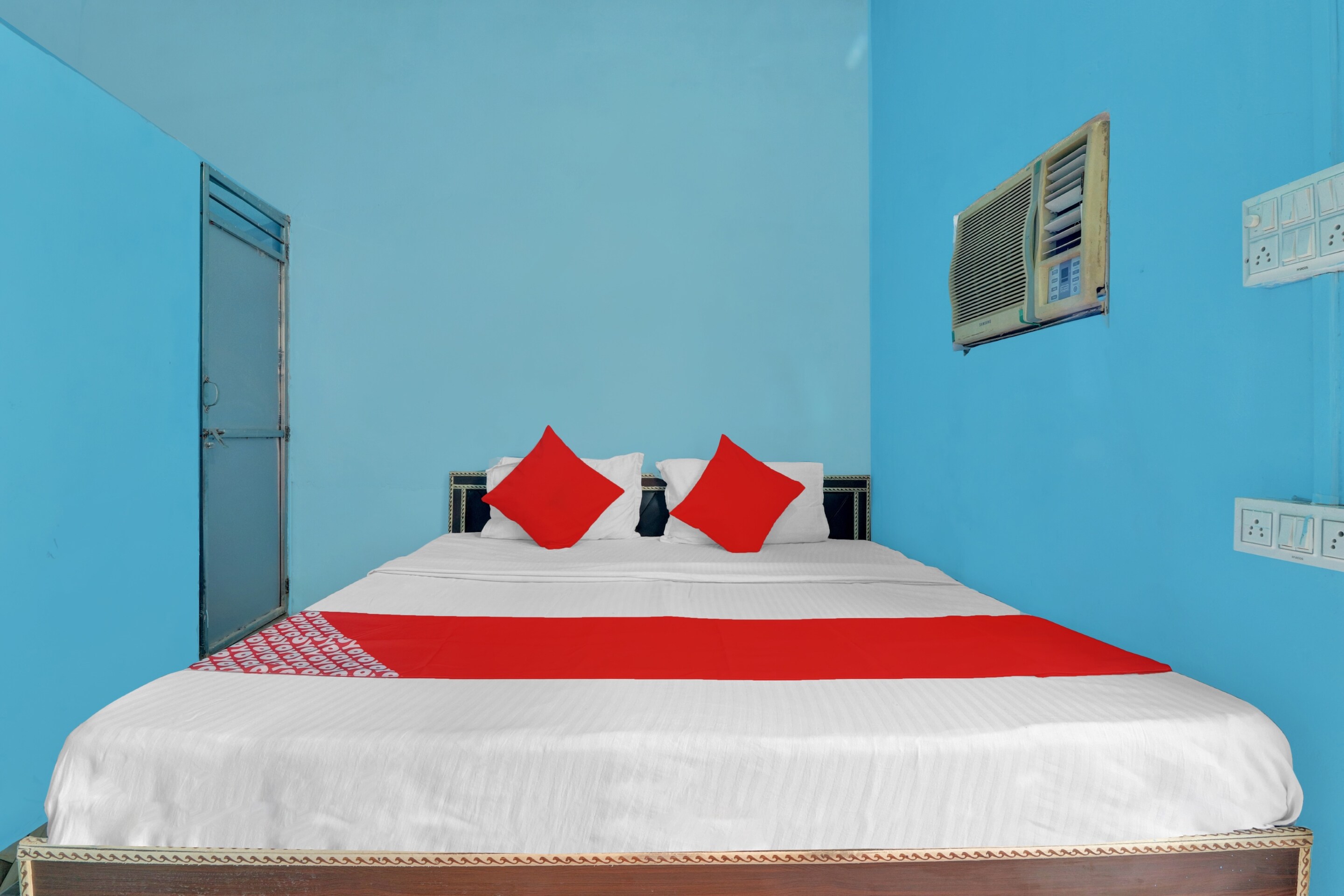 Hotel O The comfort corner - Tap to explore photos