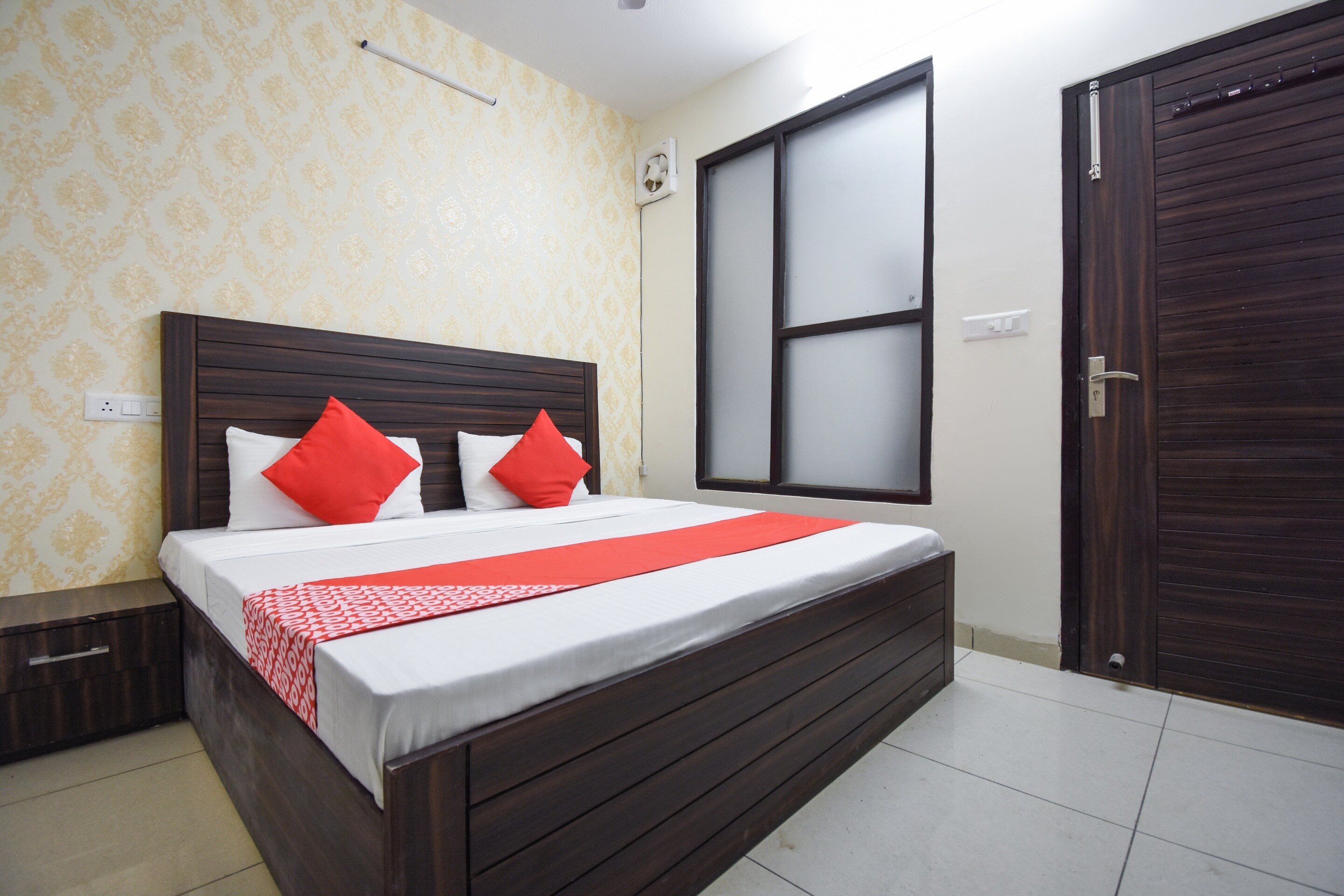 Hotel O by OYO G S Home - Tap to explore photos