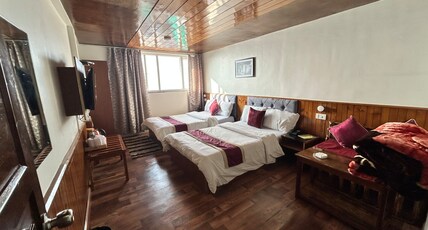 Hotel RaphKhang Room Type - Family Room