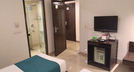 Hotel Rockland (Panchsheel Enclave) Room Type - Deluxe Twin Room