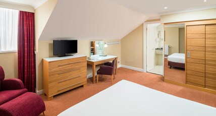 Crowne Plaza CHESTER Room Type - 1 Queen Premium