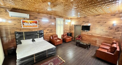 HOMEWOOD SUITES Room Type - Deluxe Double Room