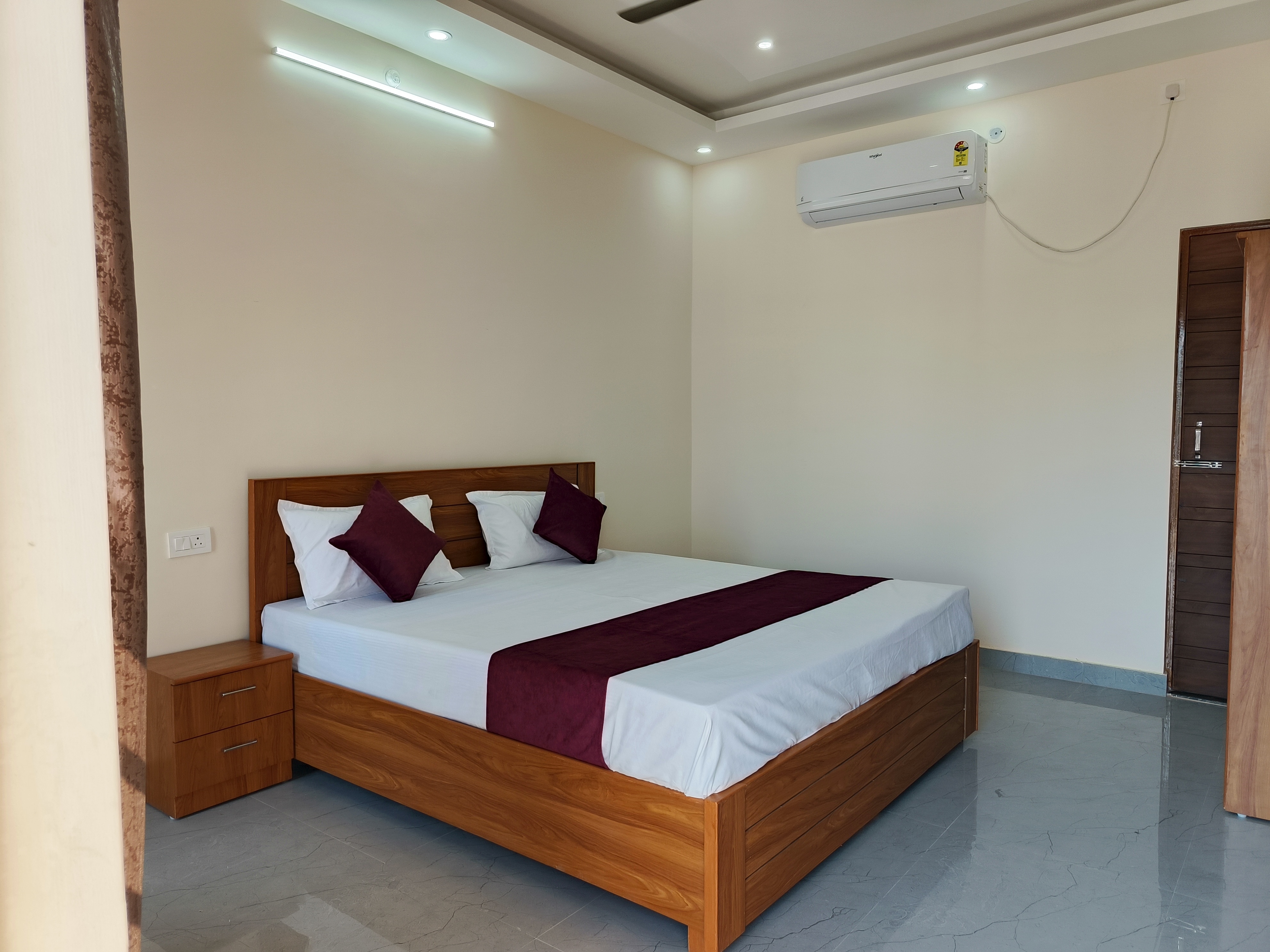 The Pahadi Homestay - Tap to explore photos