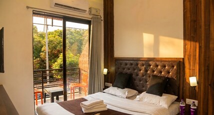 Green Woods Cottage Room Type - Deluxe  Bedroom