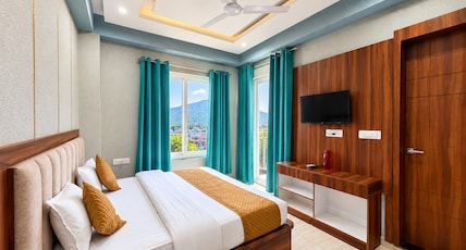 Hotel DS valley Room Type - Premium Valley And Mountain View Balcony Room Hotel DS valley Room Type - Premium Valley And Mountain View Balcony Room