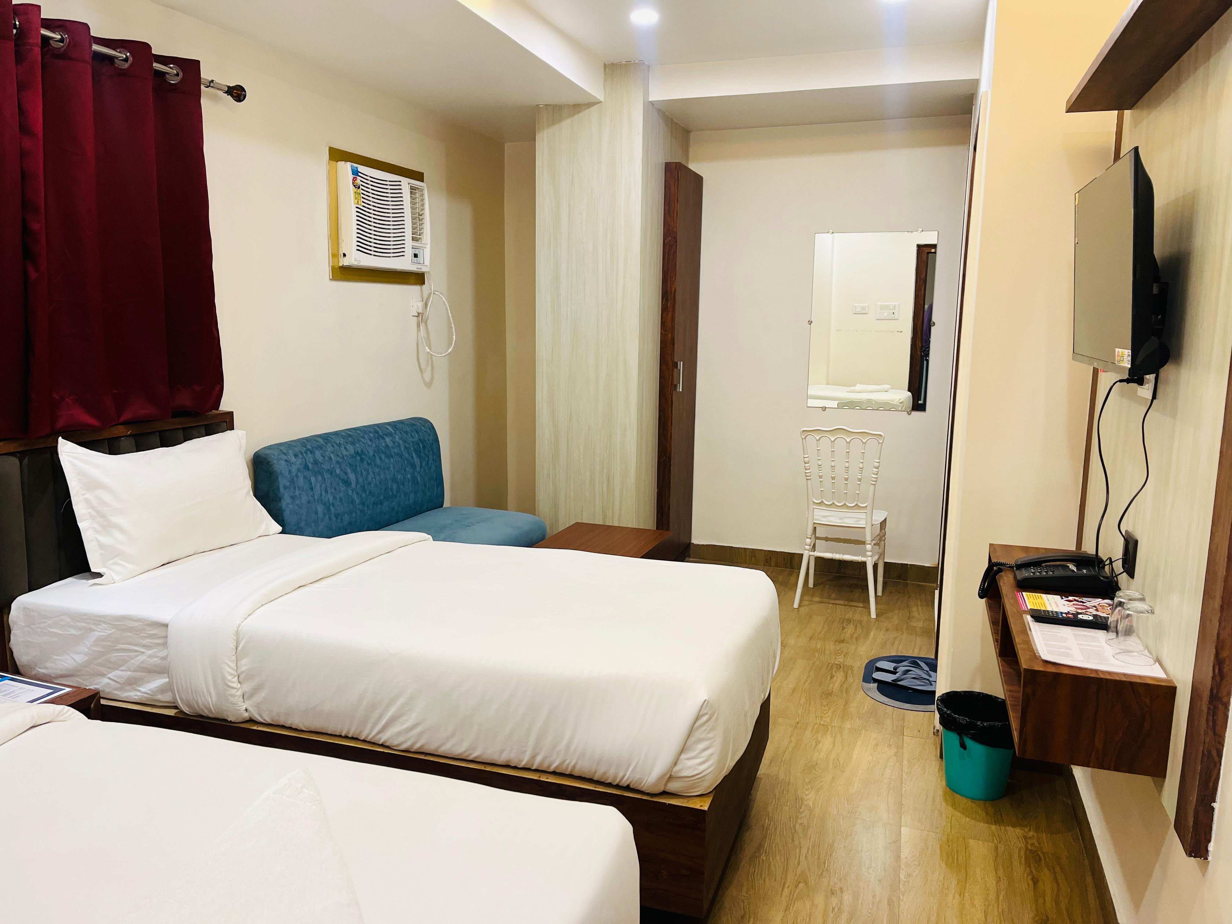 Hotel Yuvaan - Tap to explore photos