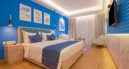 LE SEASONS RESORT Room Type - King Suite With Balcony