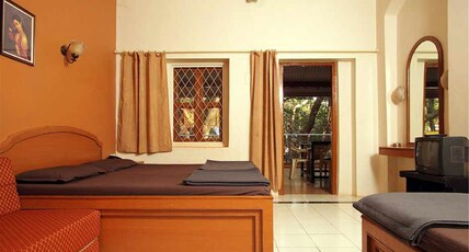 Nerurkars Hotel Woodside Room Type - Ac Rooms