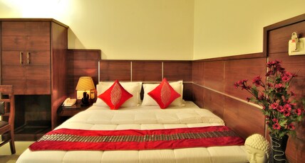 Hotel Toronto Room Type - Standard Room AC Back Side