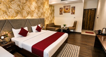 Madhuram Hotel Room Type - Superior Room