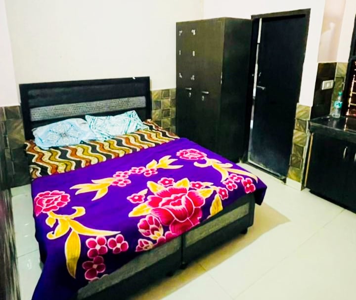 Artez Homestays - Tap to explore photos