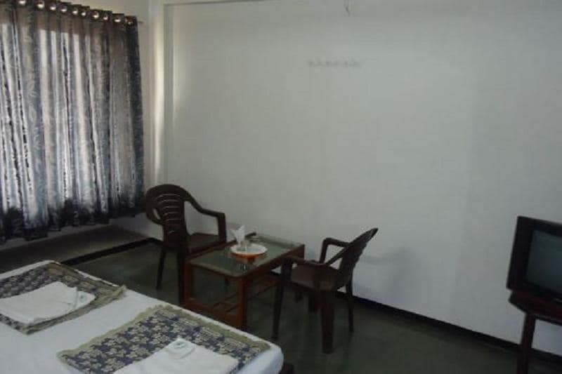 Nashik Guest House - Tap to explore photos