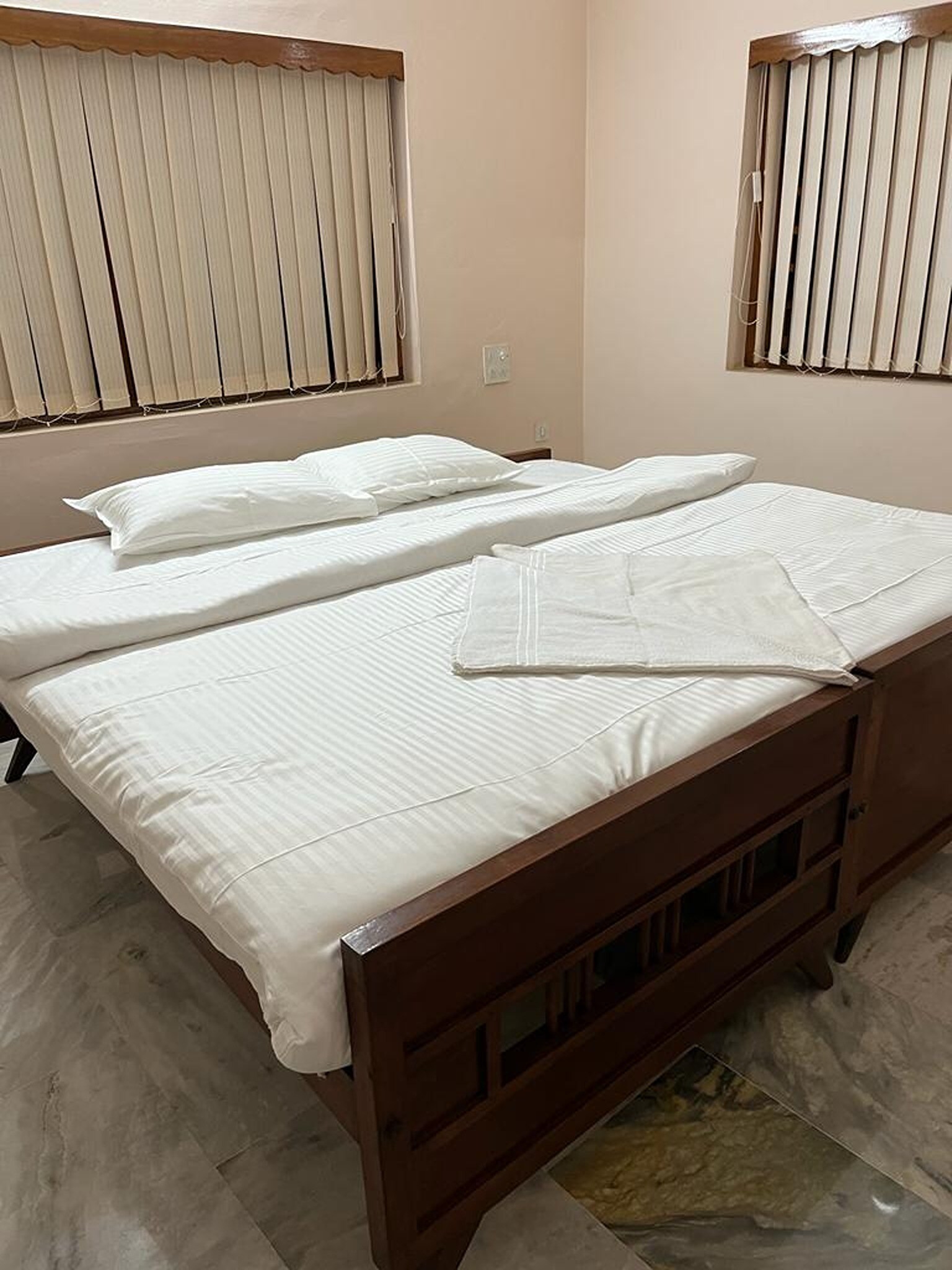 The Village Abode | 4BHK - Tap to explore photos