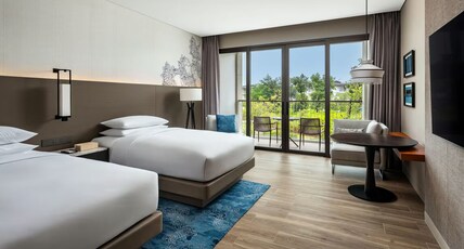 Khao Lak Marriott Beach Resort & Spa Room Type - Deluxe Guest room, 2 Twin, Garden view, Balcony Khao Lak Marriott Beach Resort & Spa Room Type - Deluxe Guest room, 2 Twin, Garden view, Balcony