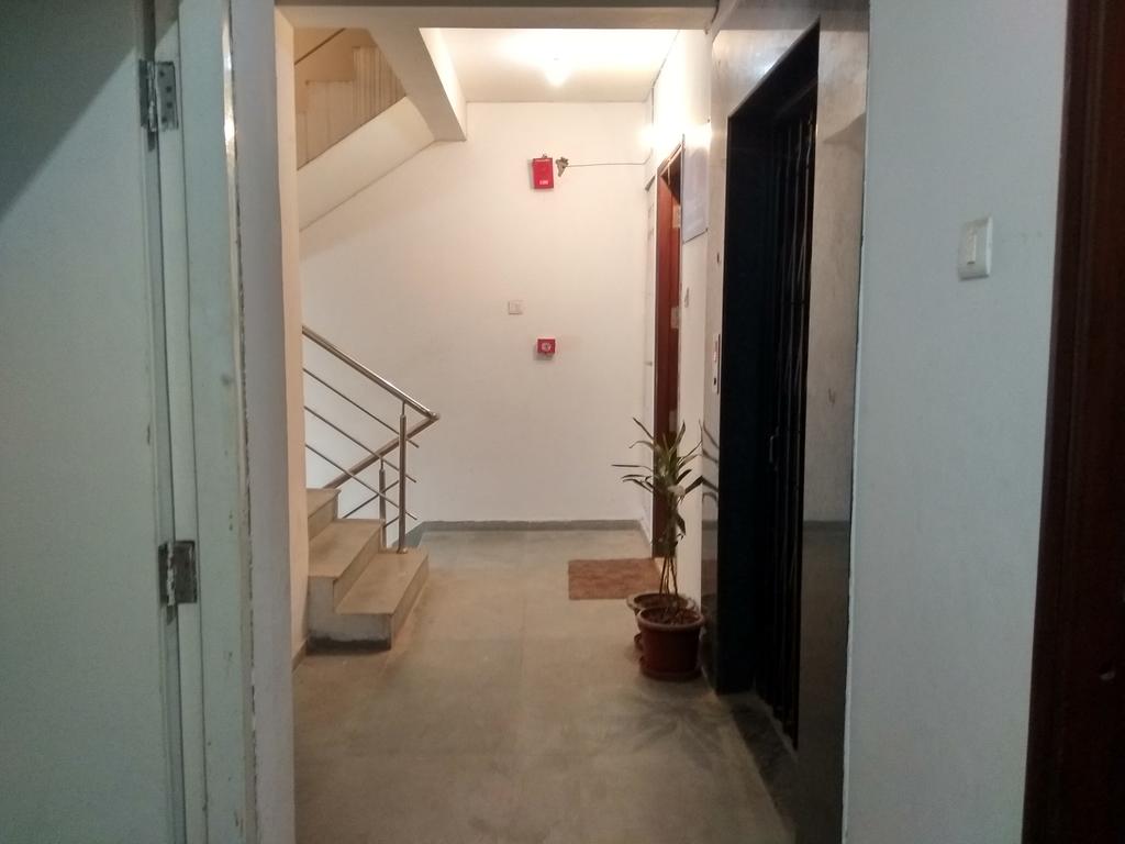 Parkland Service Apartment - Tap to explore photos