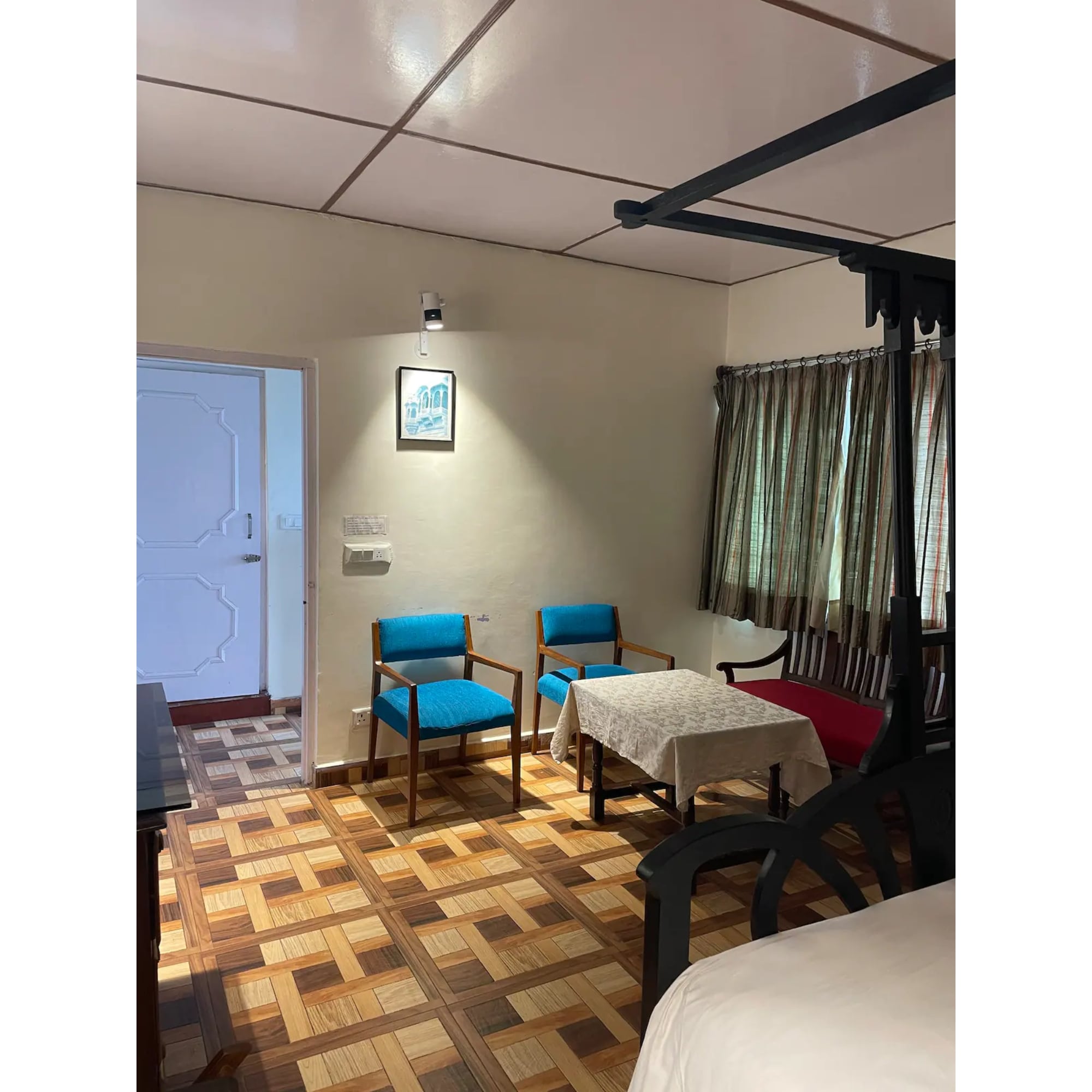 Herne lodge 2, Mussoorie - Tap to explore photos