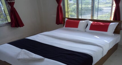 Amar Raj Stay New Town Room Type - STANDARD AC ROOM