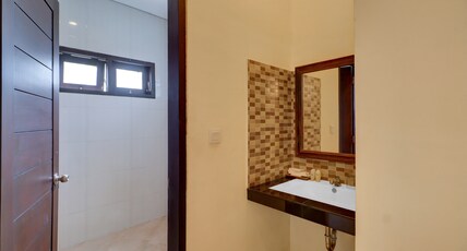 Palette Resort Argya Santi Jimbaran Room Type - Three Bedrooms Villa