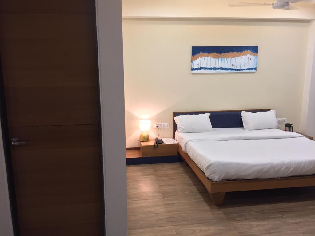 Hotel Grand Unity - Tap to explore photos