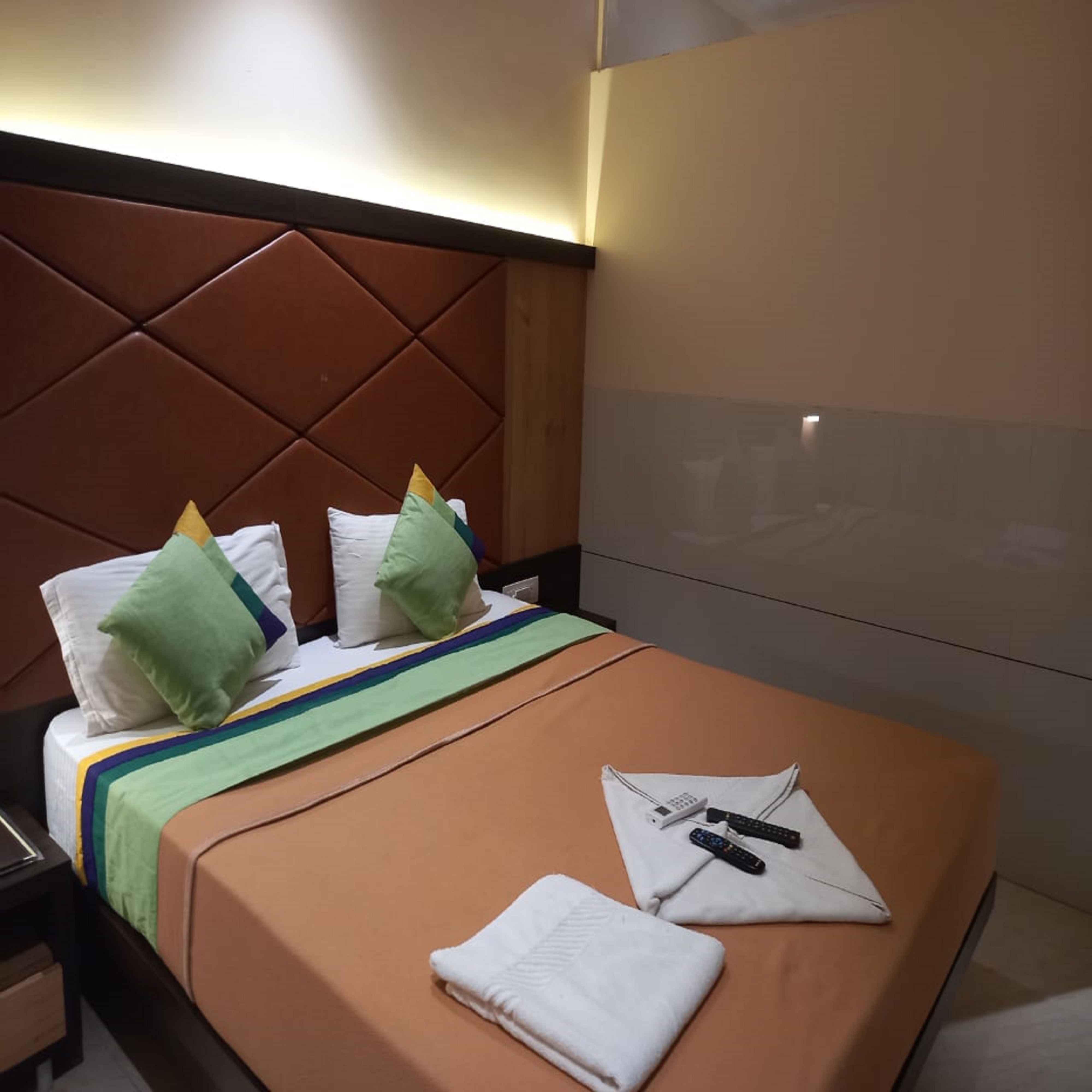 M B Residency Lodging and Boarding - Tap to explore photos