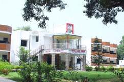 Hotel Karn Vihar