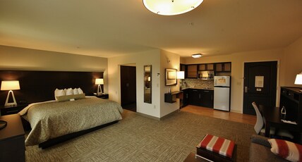 Staybridge Suites Syracuse Liverpool Room Type - 1 King Studio Suite