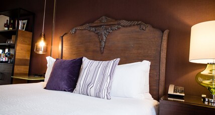 Kimpton Hotel Vintage Portland, an IHG Hotel Room Type - Reserve Suite Spa
