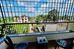 Forget the Hotel -2AC 2BHK privat balcony rooftop