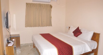 Vinayak Residency Room Type - Deluxe Room Non AC Vinayak Residency Room Type - Deluxe Room Non AC