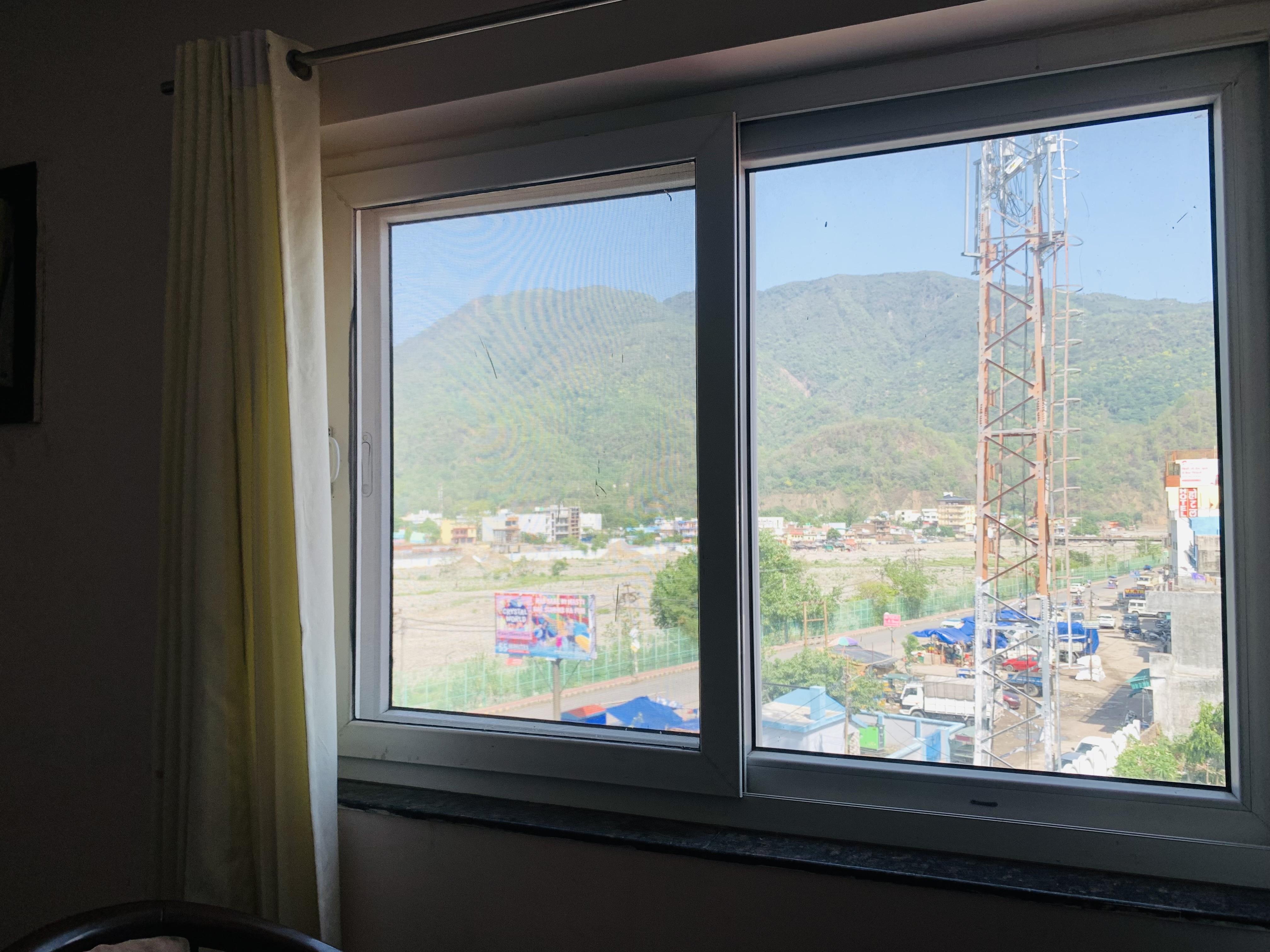 Hotel Tulsi @50m from ISBT Rishikesh - Tap to explore photos