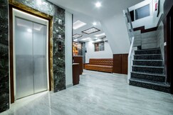 Hotel O Toto International