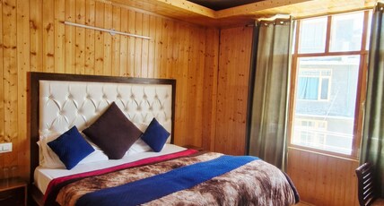 Apple Villa Manali Room Type - Ridge room 8