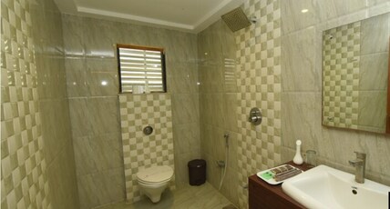 HOTEL PATEL'S INN Room Type - Premium Room