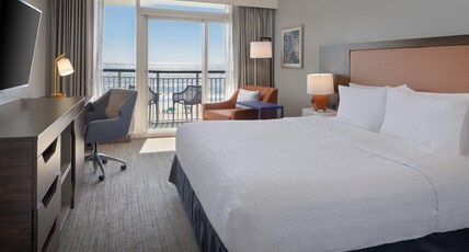 Hampton Inn & Suites Myrtle Beach Room Type - 1K OCNFRNT ACC RI SHWR NS