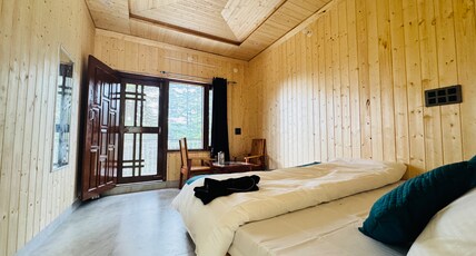 Cherna Danda Resort Room Type - Bedroom 105