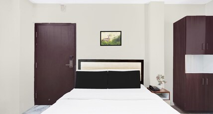 Super Hotel O MVP Double Road Room Type - Classic