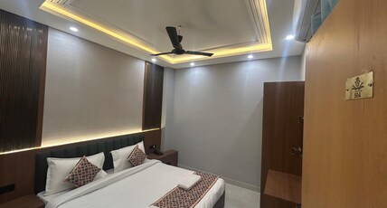 SANIDHYAM BY HOTEL SAHU NEAR KASHI VISHWANATH TEMPLE GATE Room Type - Kashi Classic Double Room