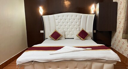 Hotel Vacation Room Type - SuperDelux king Bedroom