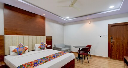 FabHotel Palm Tree Room Type - Deluxe Room