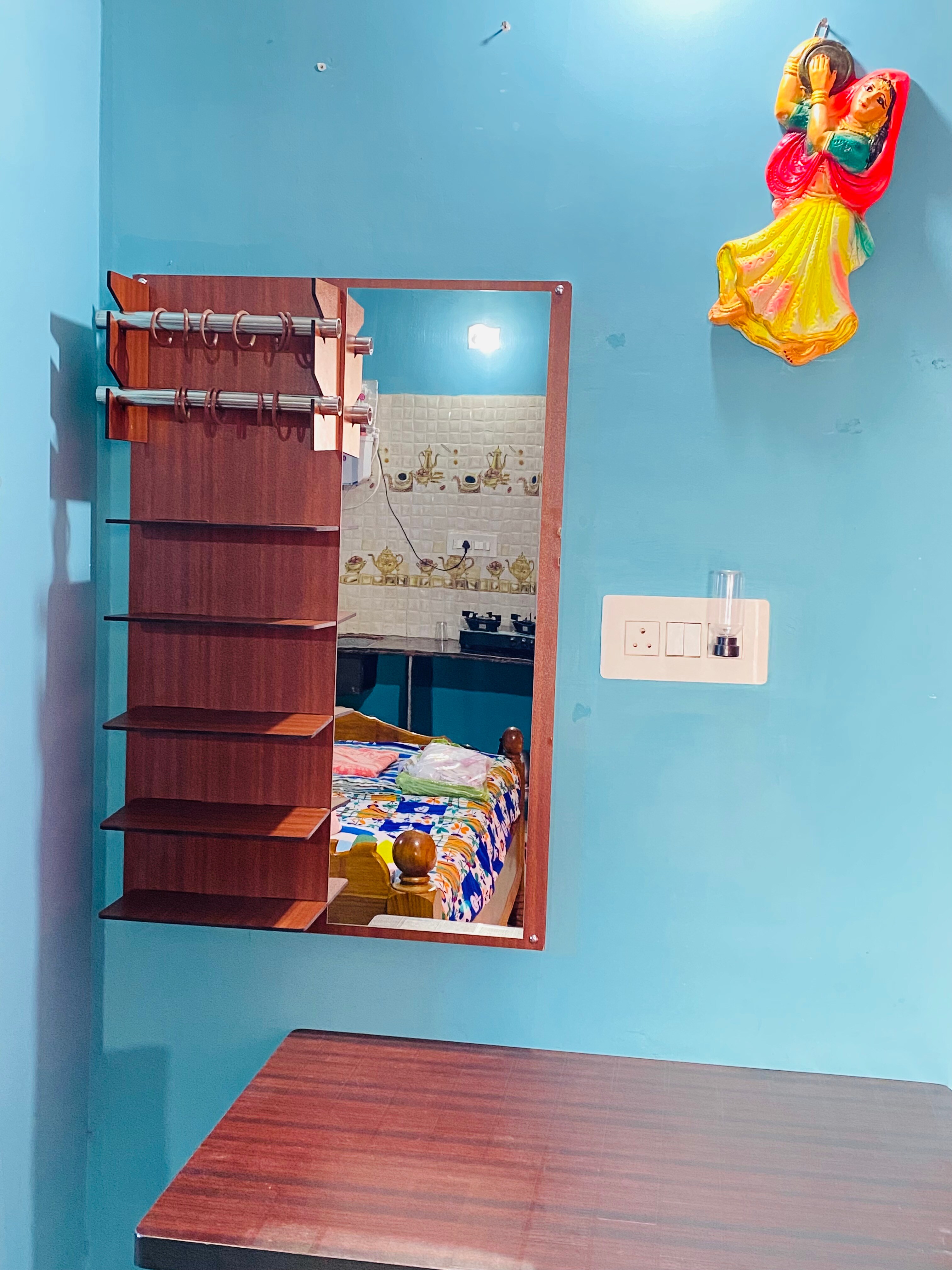 Delux room with private bathroom - Tap to explore photos