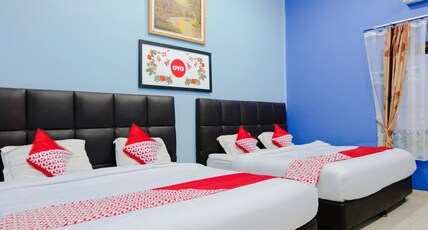 Hotel O Guest House Amalia Malang Room Type - Indonesia Suite Family