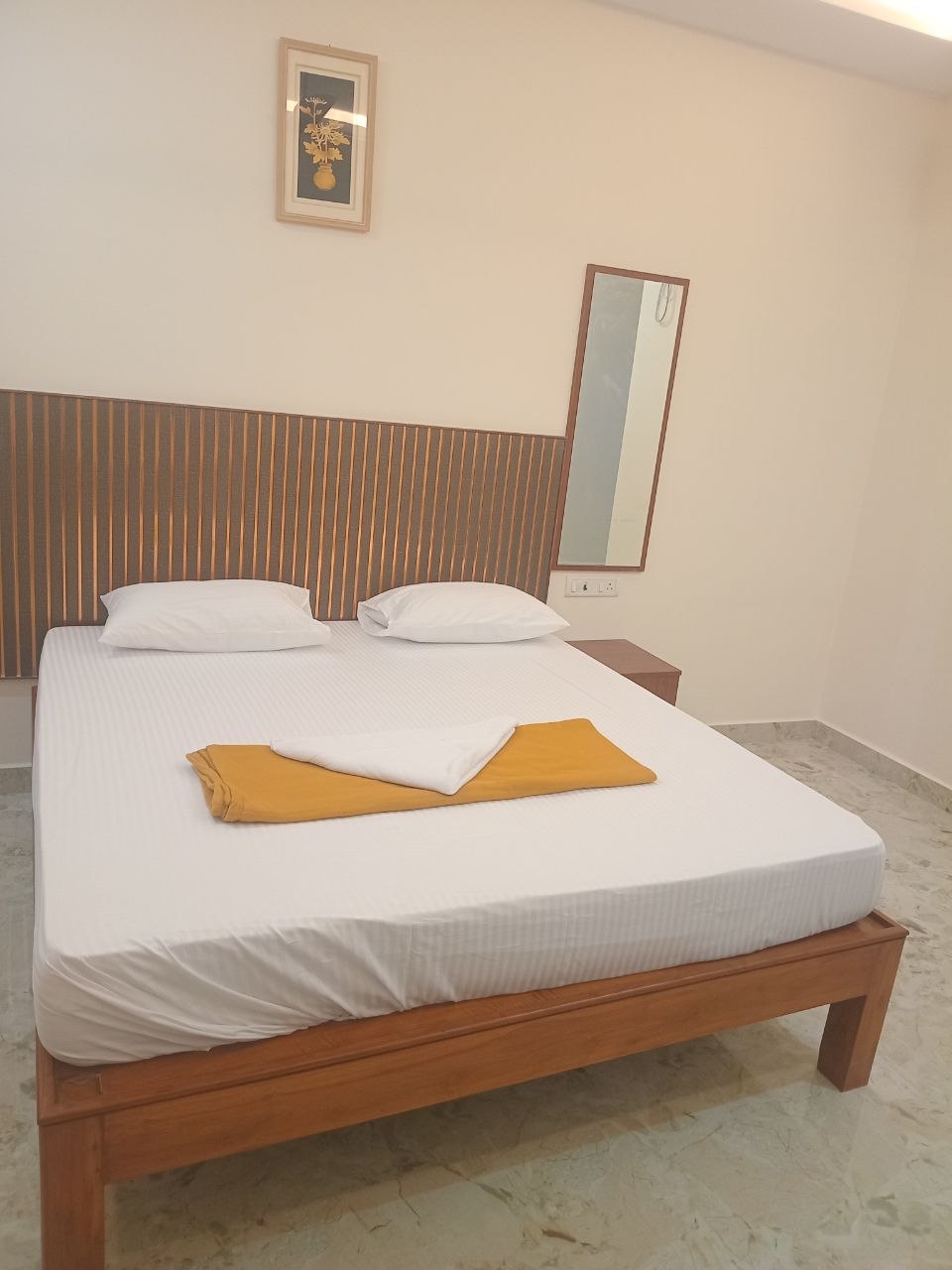 SANTHOSH RESIDENCY - Tap to explore photos
