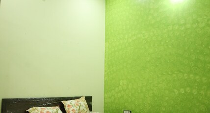 Couple Friendly House For Rent Room Type - Bedroom