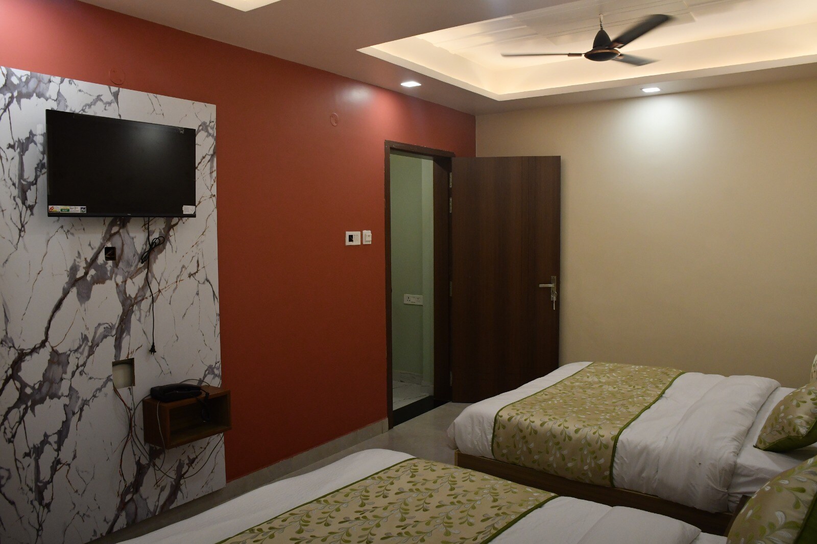 Yash Hotel - Tap to explore photos